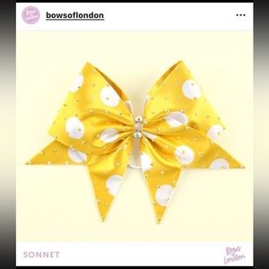 “Sonnet” Bows of London Cheer Bow